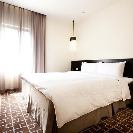 เดอะ คอร์เนอร์ เฮาส์ Hotel ไทเป ภายนอก รูปภาพ