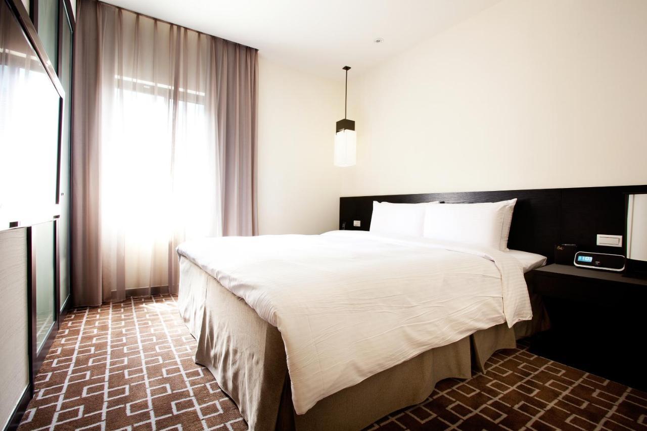 เดอะ คอร์เนอร์ เฮาส์ Hotel ไทเป ภายนอก รูปภาพ