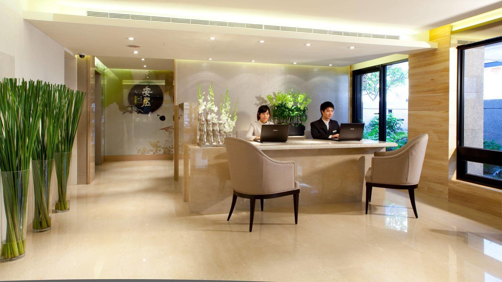 เดอะ คอร์เนอร์ เฮาส์ Hotel ไทเป ภายนอก รูปภาพ